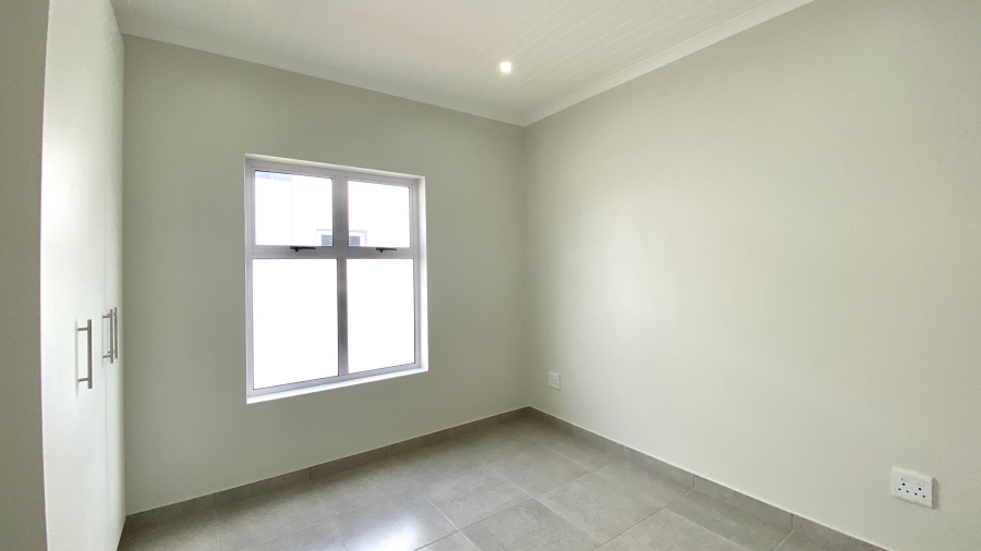 3 Bedroom Property for Sale in Brittania Beach Estate Western Cape